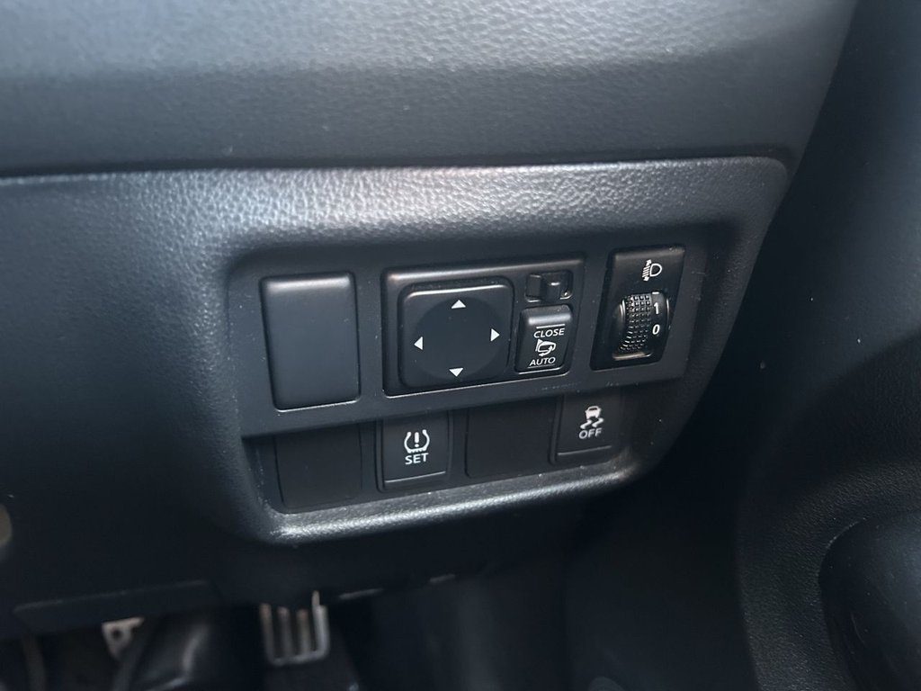 Used Nissan Juke 2017 for sale - 77133049: Photo 18