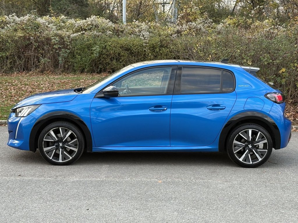 Used Peugeot 208 2021 for sale - 76617947: Photo 2