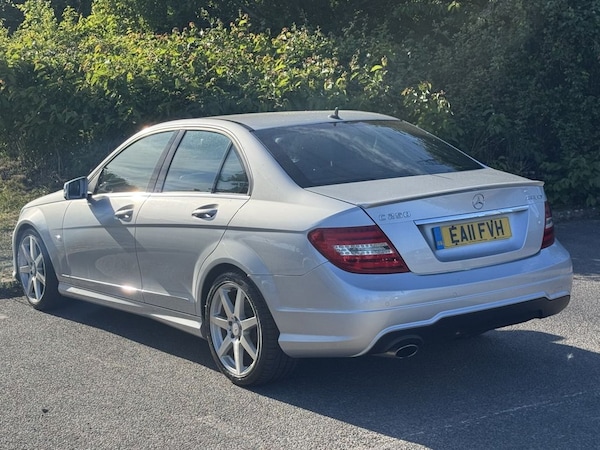 Used Mercedes-Benz C-Class 2011 for sale - 74606532: Photo 3