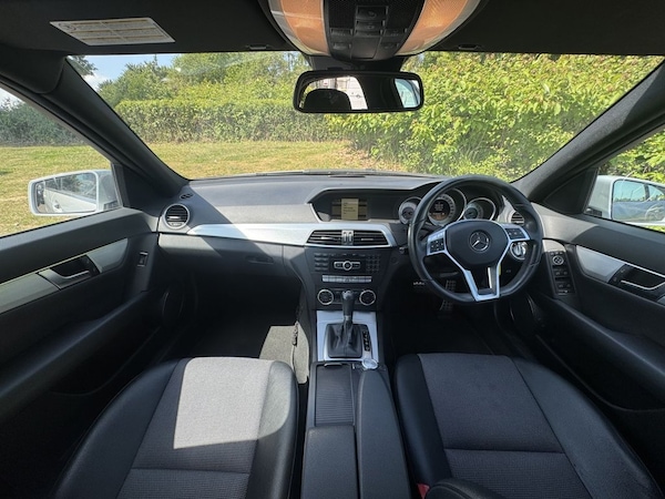 Used Mercedes-Benz C-Class 2011 for sale - 74606532: Photo 9