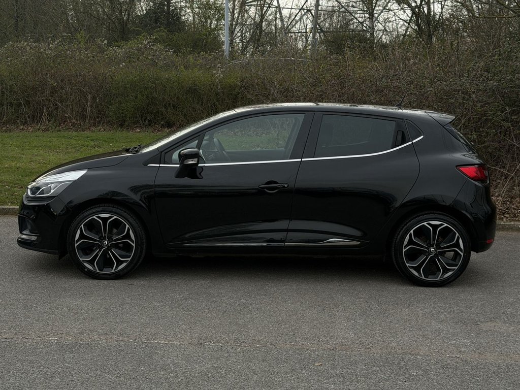 Used Renault Clio 2018 for sale - 77990552: Photo 2