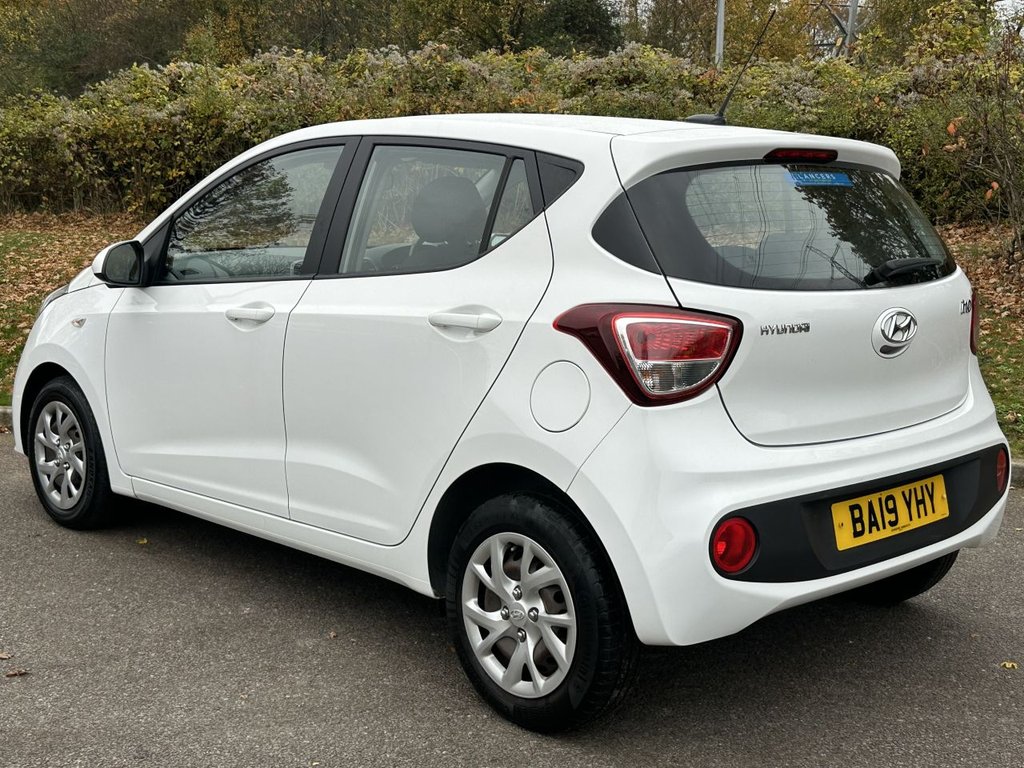 Used Hyundai i10 2019 for sale - 76509655: Photo 3