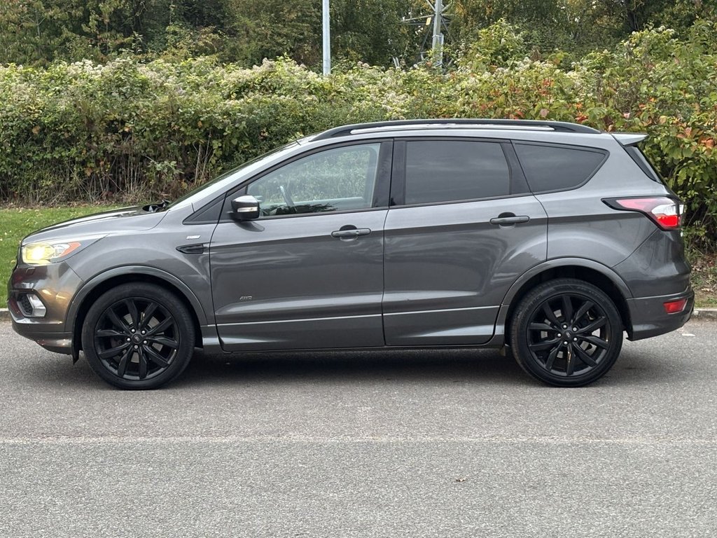 Used Ford Kuga 2017 for sale - 76147312: Photo 2