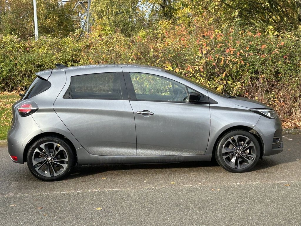 Used Renault Zoe 2022 for sale - 76429940: Photo 6