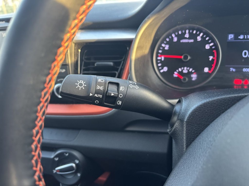 Used Kia Stonic 2019 for sale - 76631834: Photo 14