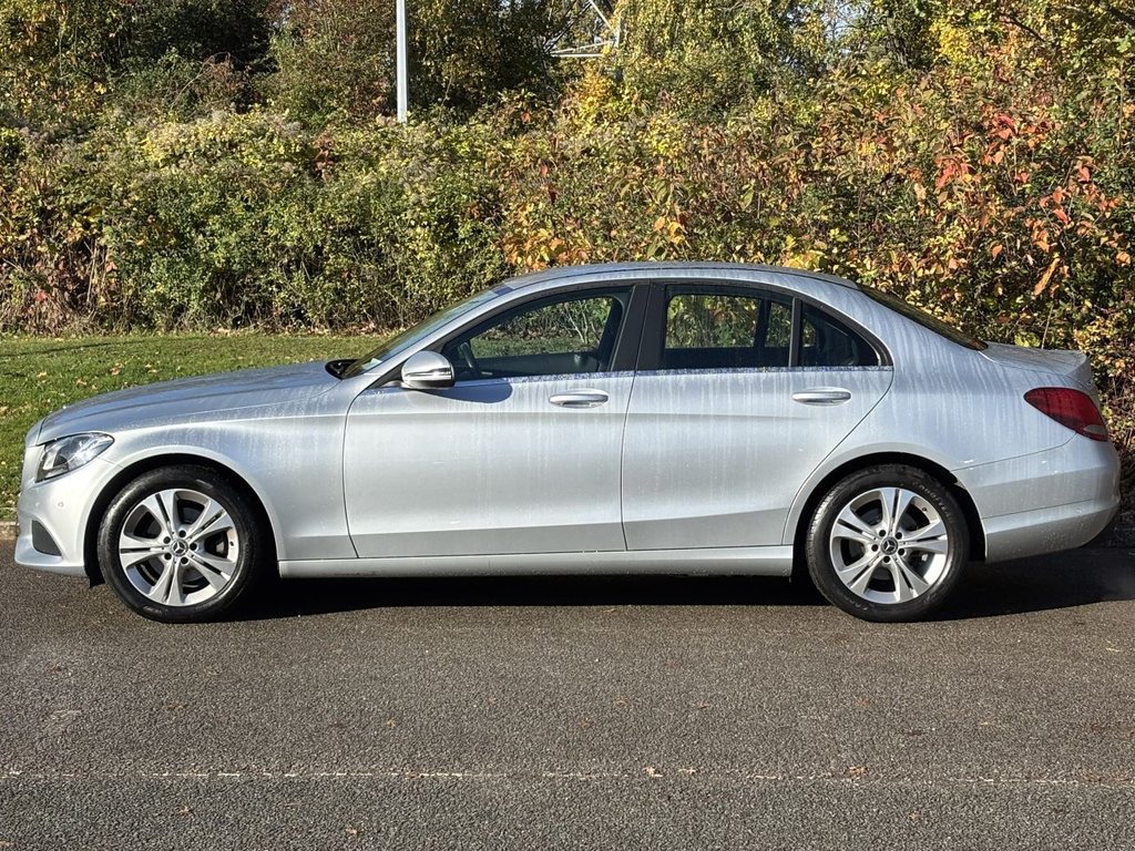 Used Mercedes-Benz C Class 2017 for sale - 76406332: Photo 2
