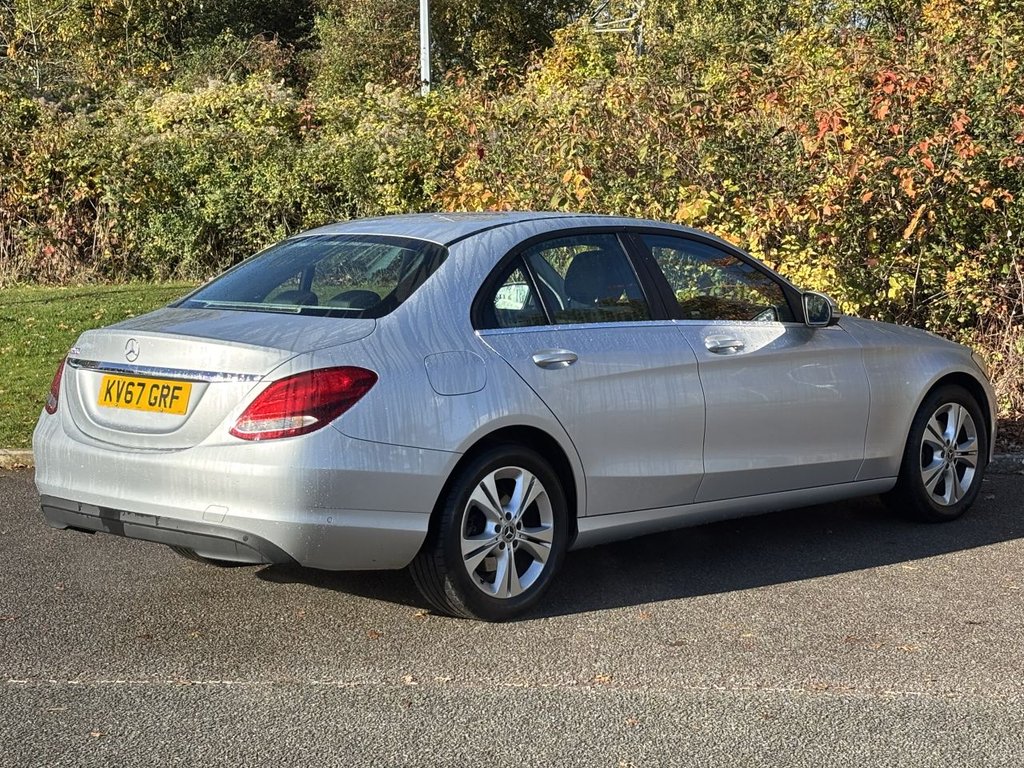 Used Mercedes-Benz C Class 2017 for sale - 76406332: Photo 5