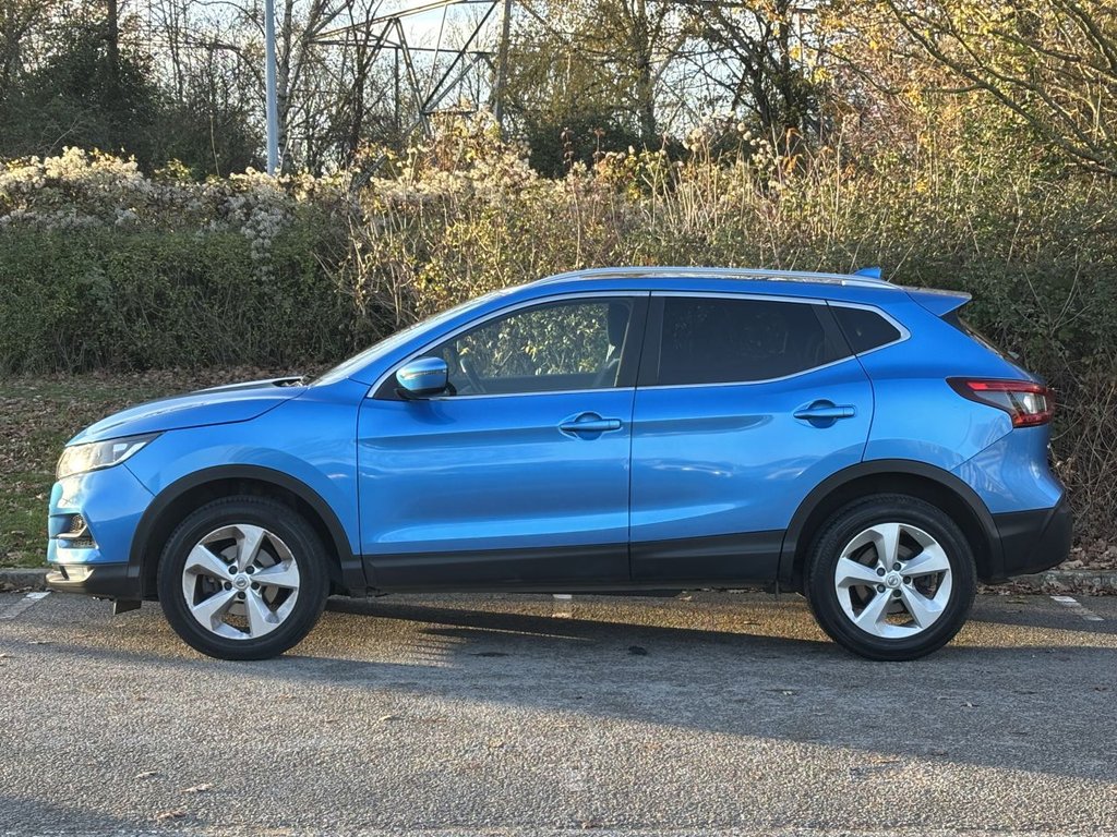 Used Nissan Qashqai 2017 for sale - 76739984: Photo 2