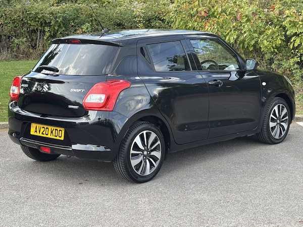 Used Suzuki Swift 2020 for sale - 76105977: Photo 5