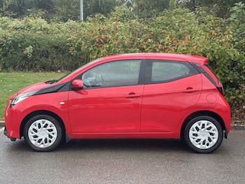 Used Toyota AYGO 2020 for sale - 76162770: Photo 2