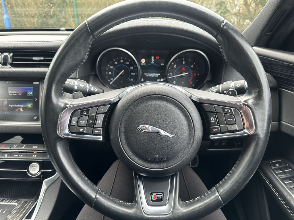 Used Jaguar XF 2016 for sale - 77810069: Photo 13