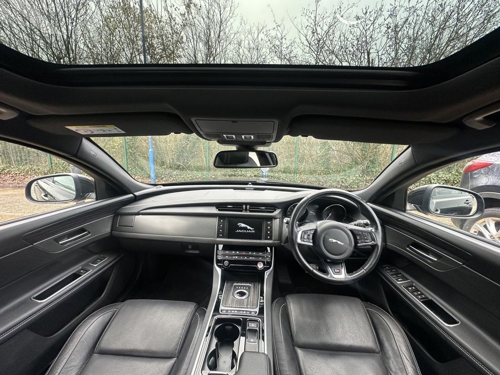 Used Jaguar XF 2016 for sale - 77810069: Photo 9