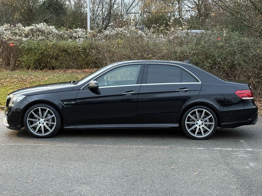 Used Mercedes-Benz E Class 2013 for sale - 76840881: Photo 2