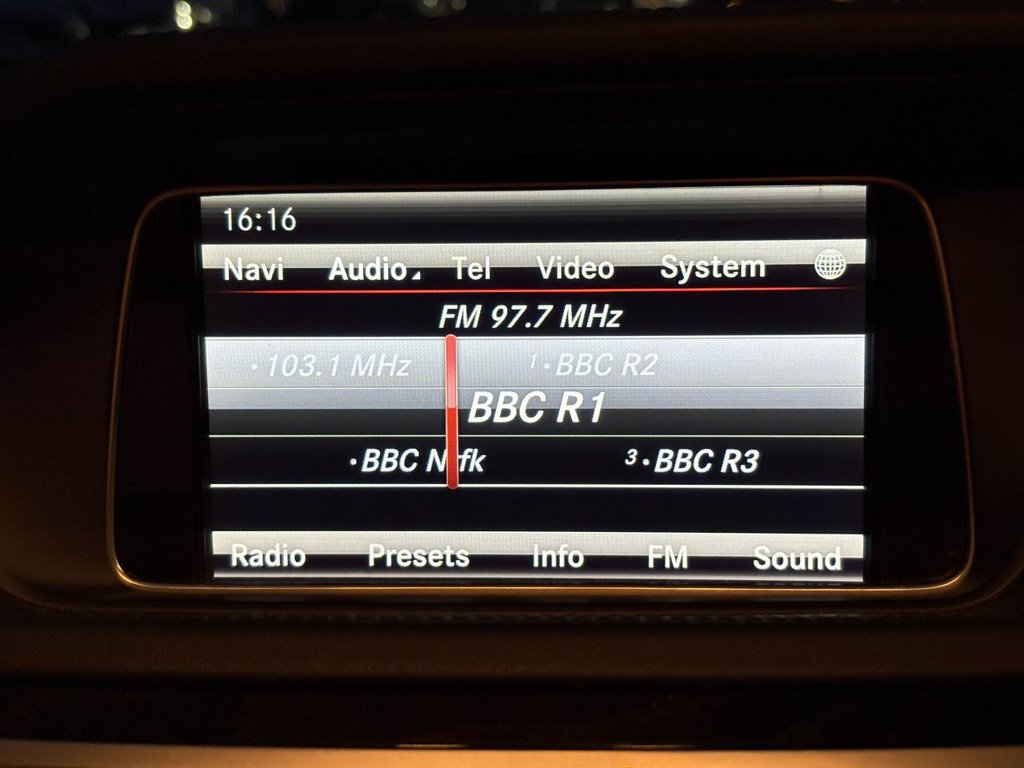 Used Mercedes-Benz E Class 2013 for sale - 76840881: Photo 20