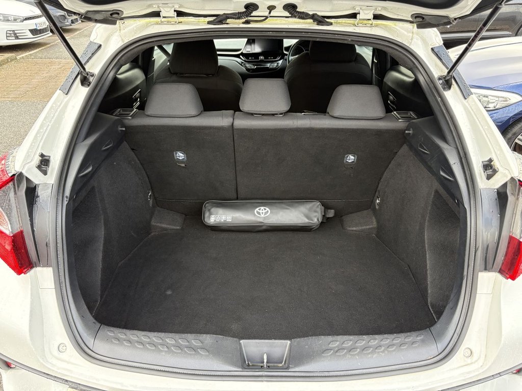 Used Toyota C-HR 2018 for sale - 77421801: Photo 11