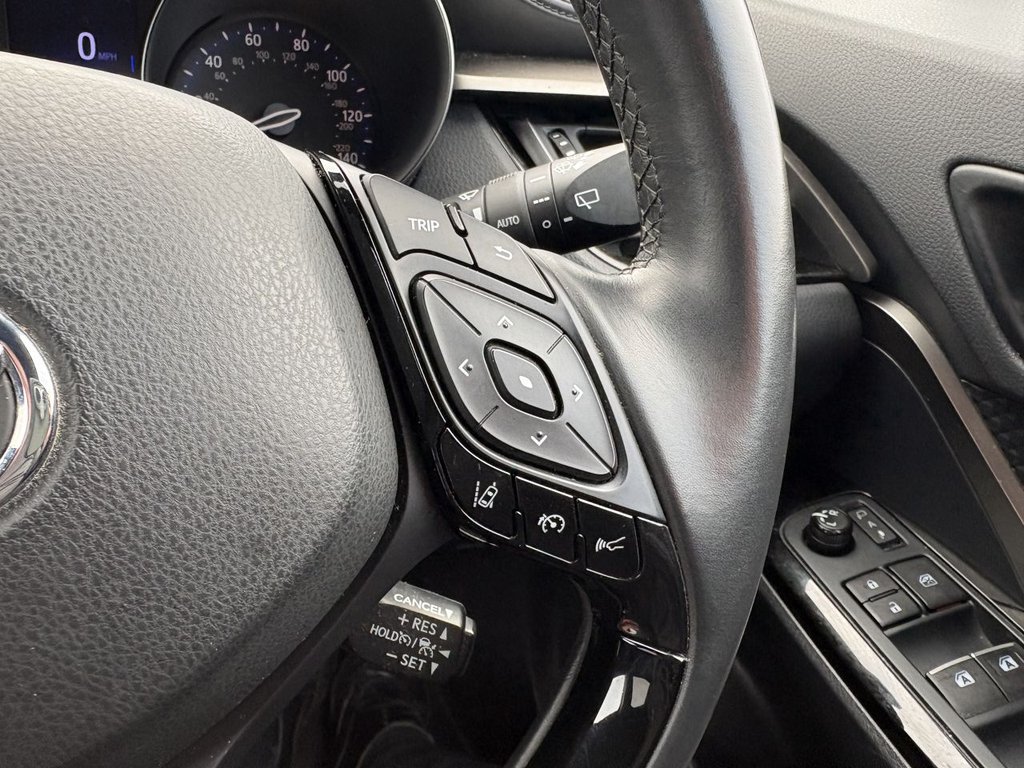 Used Toyota C-HR 2018 for sale - 77421801: Photo 15