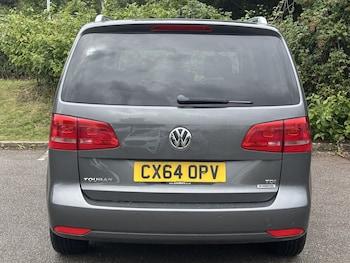 Used Volkswagen Touran 2014 for sale - 75432678: Photo