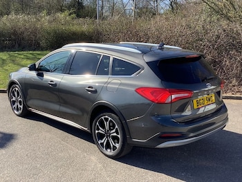 Used Ford Focus 2021 for sale - 77936223: Photo