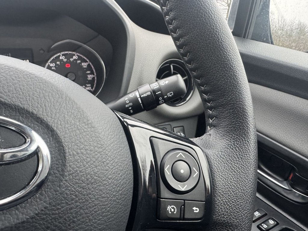 Used Toyota Yaris 2019 for sale - 77806190: Photo 13