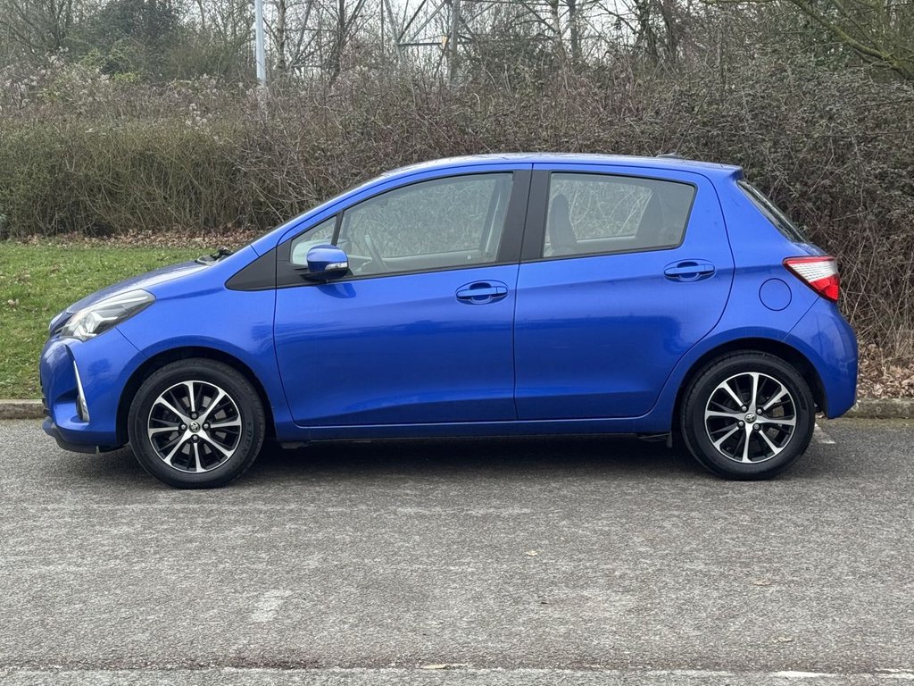Used Toyota Yaris 2019 for sale - 77806190: Photo 2