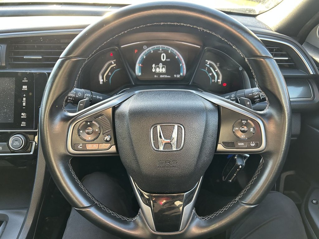 Used Honda Civic 2017 for sale - 76685872: Photo 12
