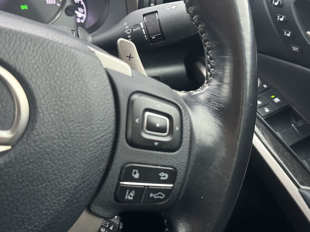 Used Lexus IS 2017 for sale - 76080443: Photo 15