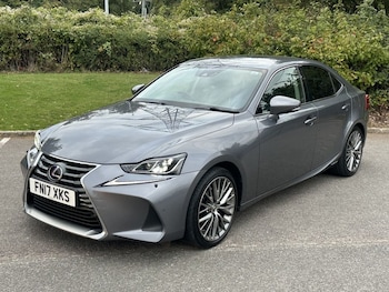 2017 (17) - 2.5 300h Premier Saloon 4dr Petrol Hybrid E-CVT Euro 6 (s/s) (223 ps)
