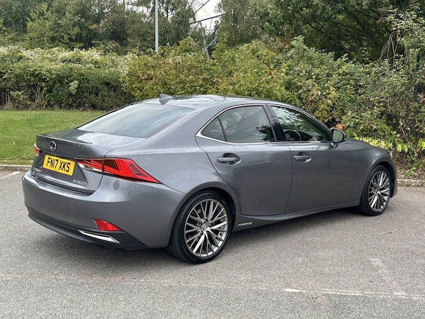 Used Lexus IS 2017 for sale - 76080443: Photo 6