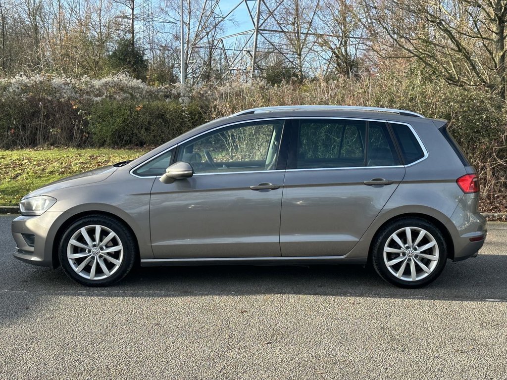 Used Volkswagen Golf SV 2015 for sale - 76909831: Photo 2