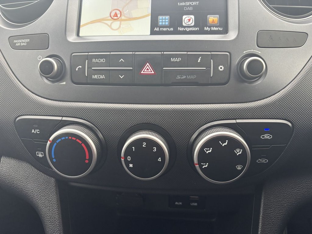 Used Hyundai i10 2018 for sale - 76132323: Photo 16
