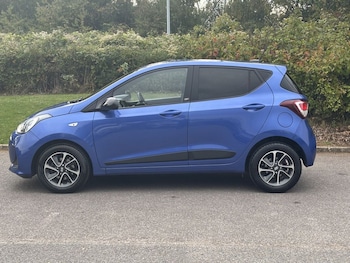 Used Hyundai i10 2018 for sale - 76132323: Photo 2