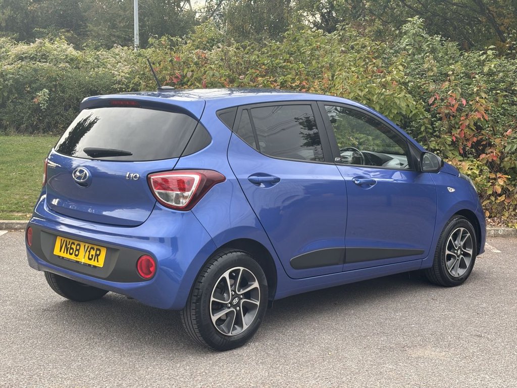 Used Hyundai i10 2018 for sale - 76132323: Photo 5