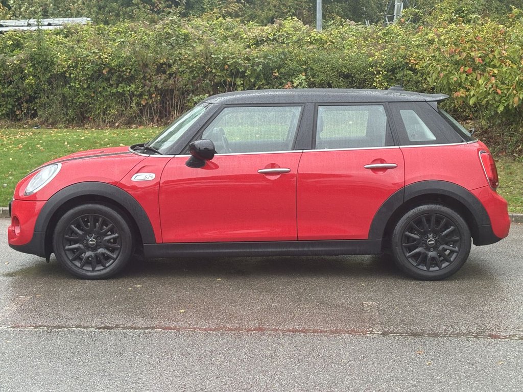 Used MINI Hatch 2019 for sale - 76162784: Photo 2