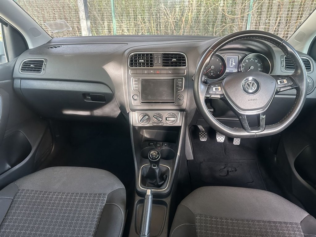 Used Volkswagen Polo 2017 for sale - 76056725: Photo 9