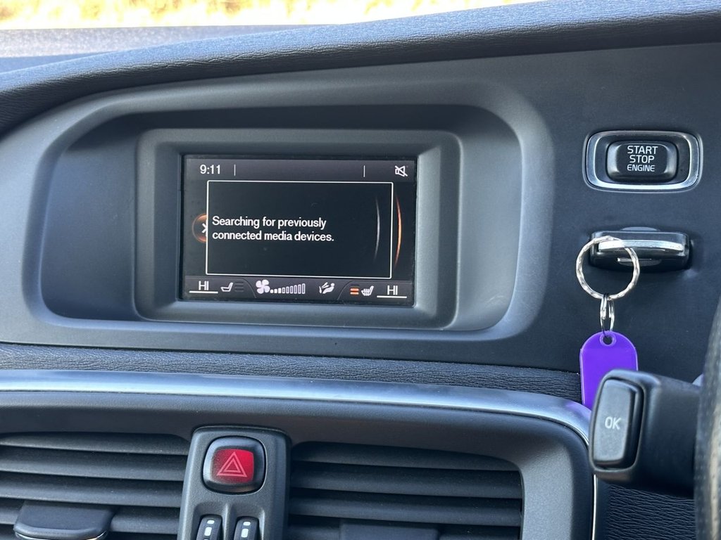 Used Volvo V40 2015 for sale - 77936515: Photo 18