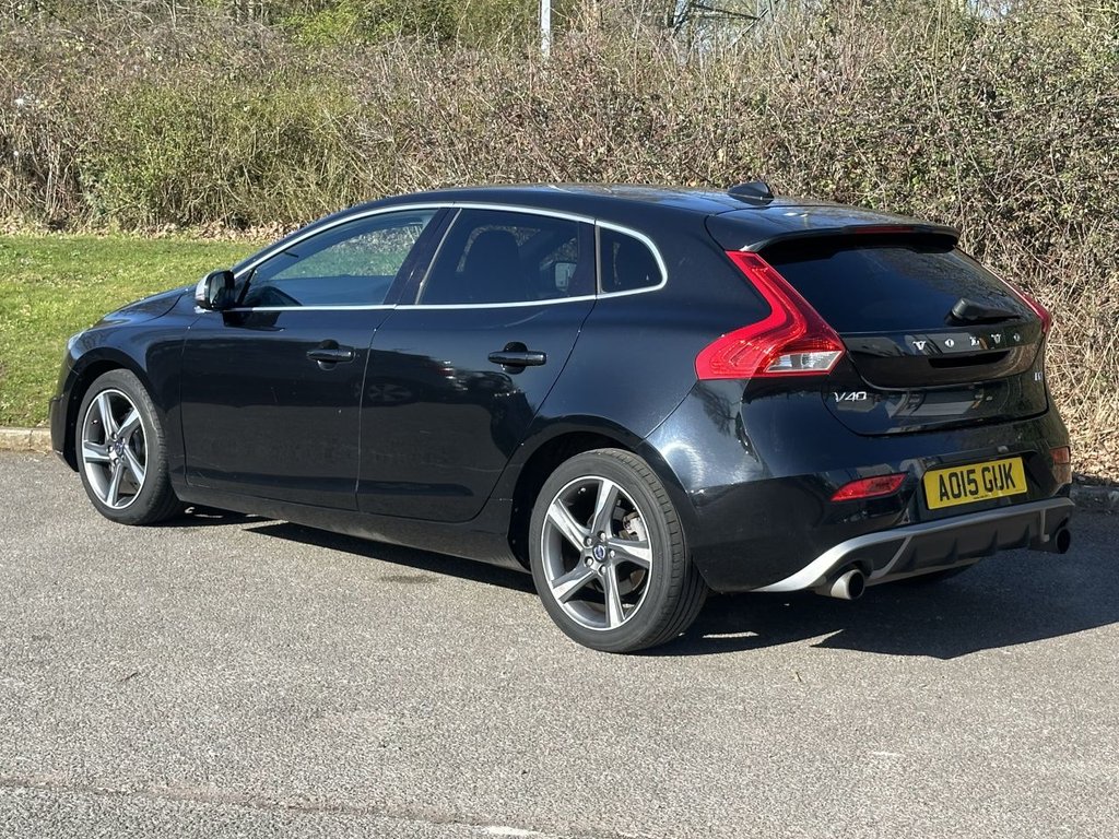 Used Volvo V40 2015 for sale - 77936515: Photo 3