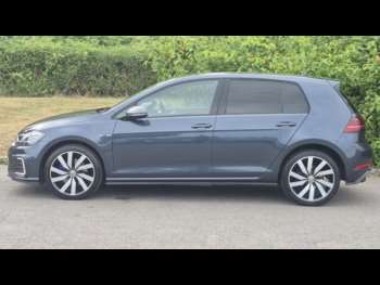 Used Volkswagen Golf 2018 for sale - 75062753: Photo