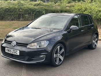 Volkswagen - Golf