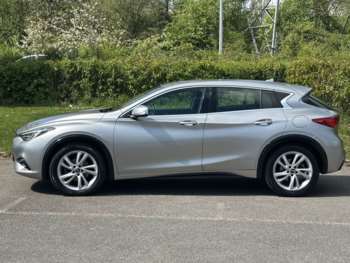 Used Infiniti Q30 2017 for sale - 74448810: Photo