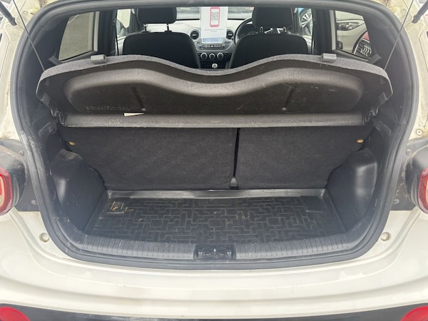 Used Hyundai i10 2018 for sale - 76223236: Photo 11