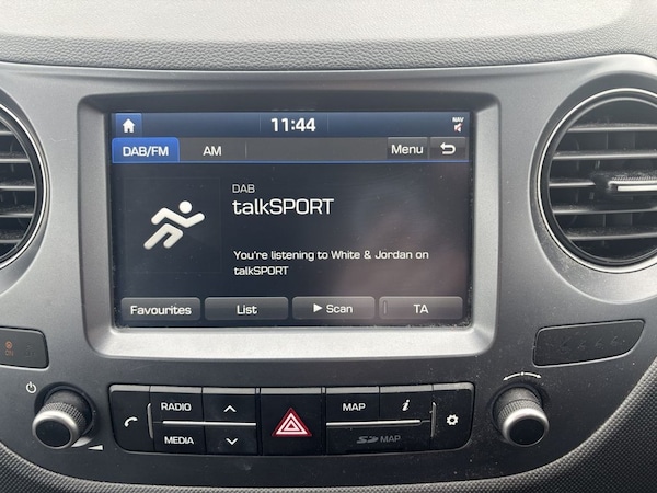 Used Hyundai i10 2018 for sale - 76223236: Photo 14