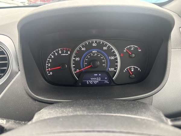 Used Hyundai i10 2018 for sale - 76223236: Photo 18