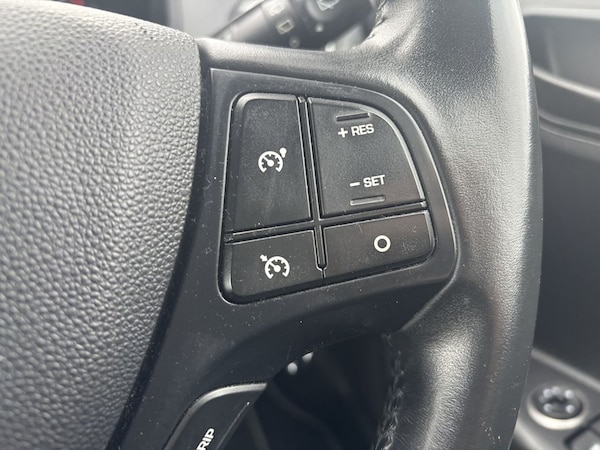 Used Hyundai i10 2018 for sale - 76223236: Photo 20