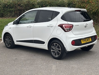 Used Hyundai i10 2018 for sale - 76223236: Photo 3