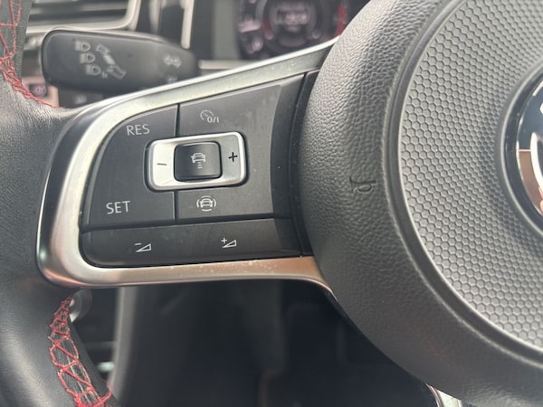 Used Volkswagen Golf 2020 for sale - 74916378: Photo 18