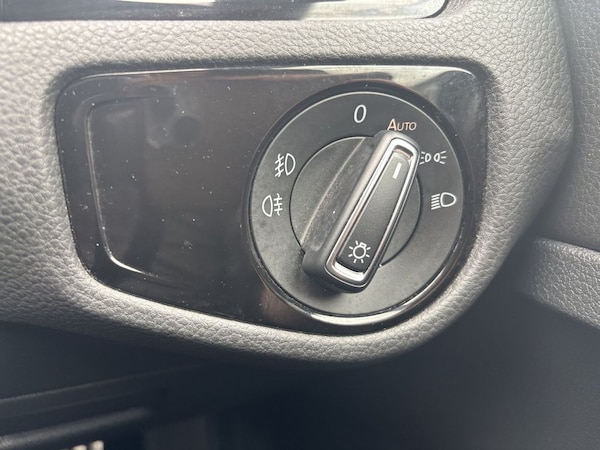 Used Volkswagen Golf 2020 for sale - 74916378: Photo 22