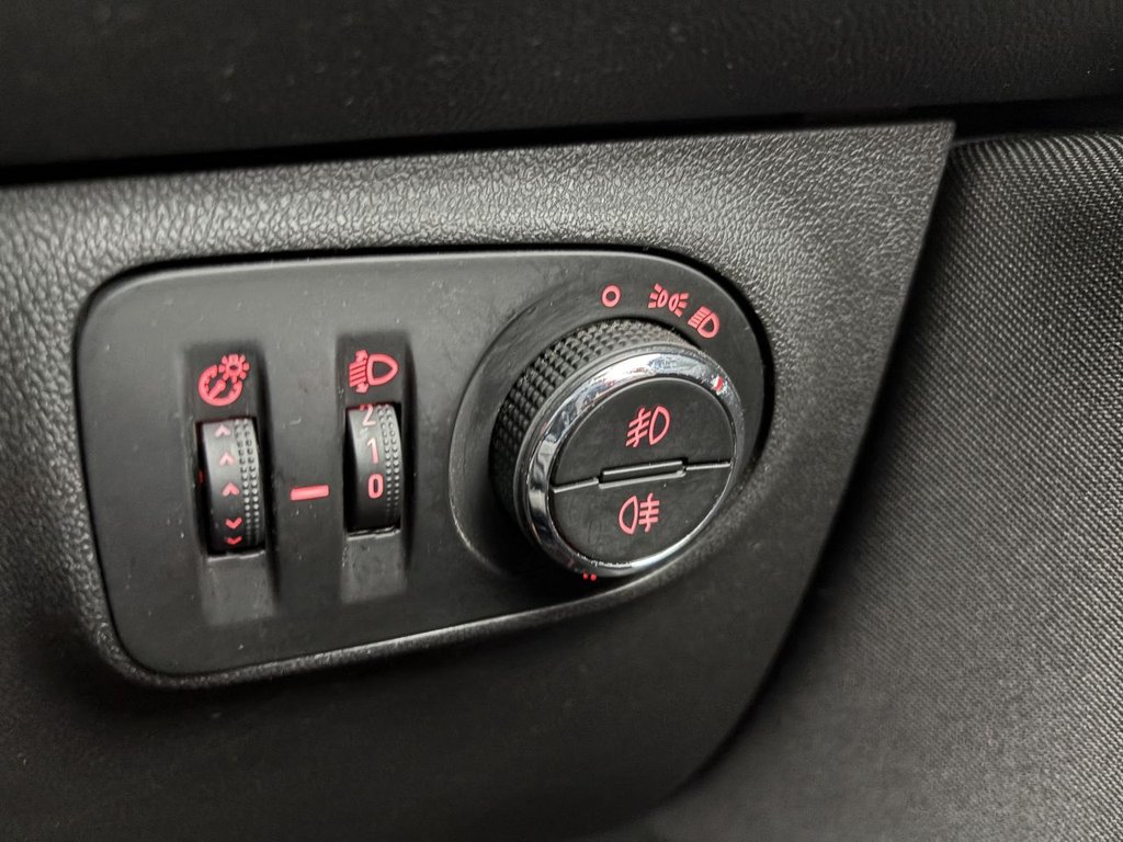 Used Vauxhall Corsa 2016 for sale - 76582111: Photo 21