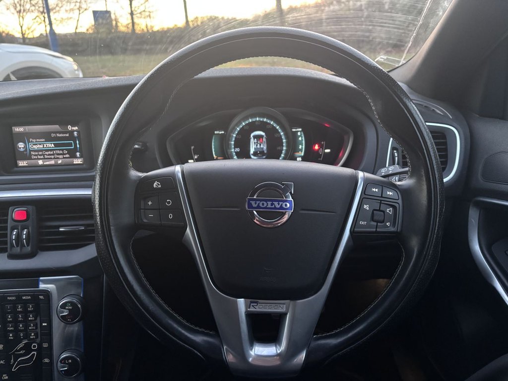 Used Volvo V40 2015 for sale - 76710836: Photo 12