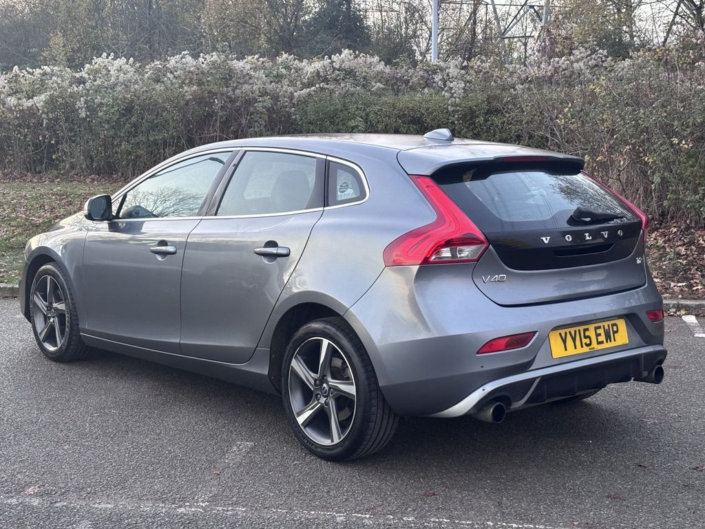 Used Volvo V40 2015 for sale - 76710836: Photo 3