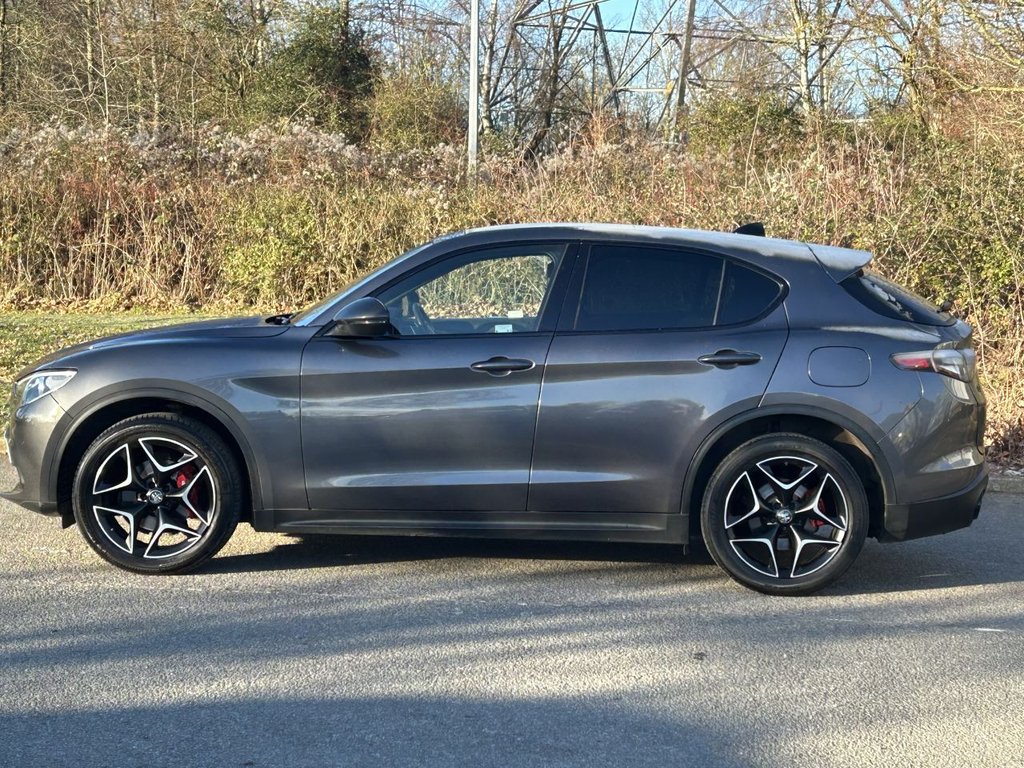 Used Alfa Romeo Stelvio 2020 for sale - 77088928: Photo 2